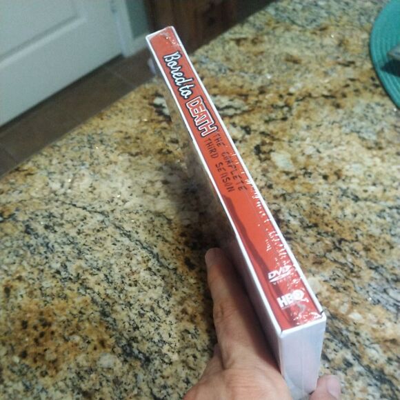 BORED TO DEATH THE COMPLETE THIRD SEASON DVD 2-DISC -2012, HBO -TED DANSON -NEW - Picture 3 of 6